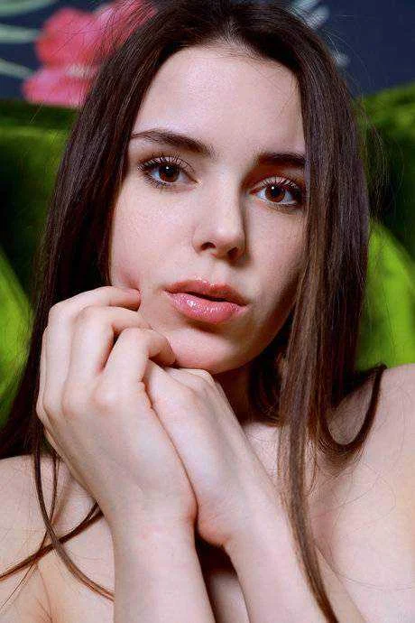 Eva Amari(Teen)