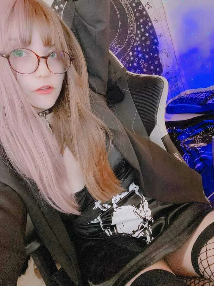 @gloomydoll part 1