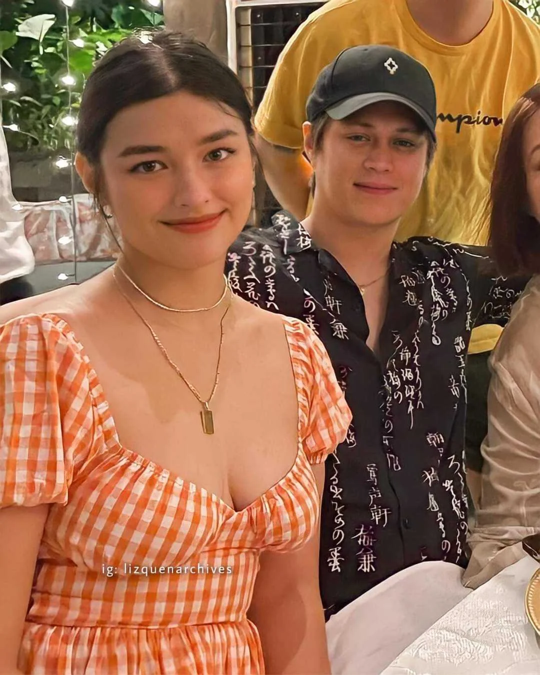 Ako lang ba nakatitig?