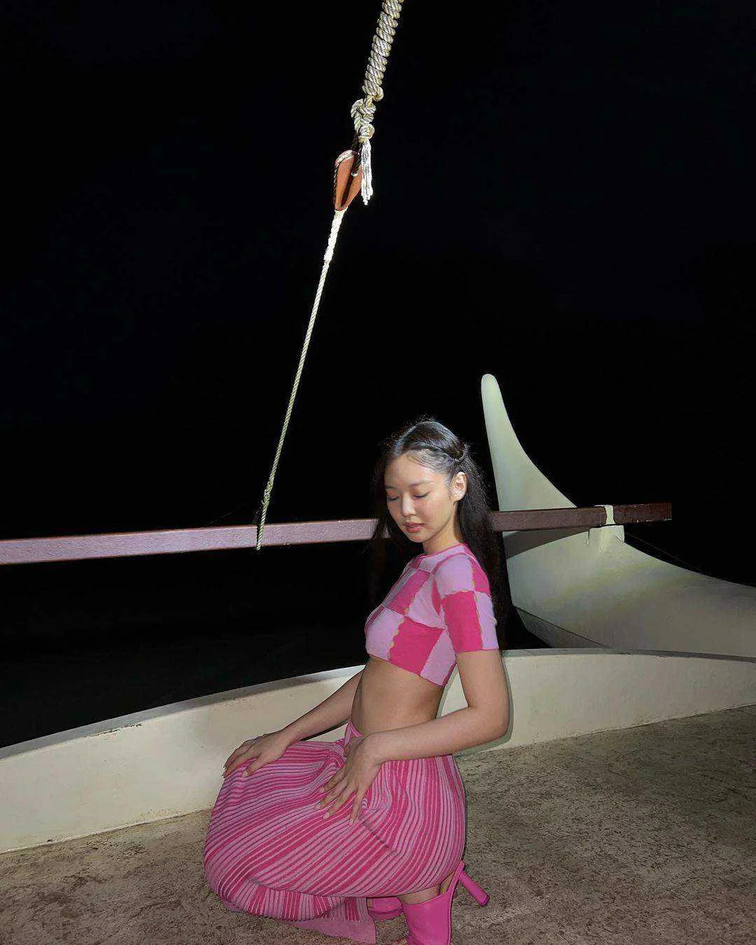 jennierubyjane 2022-03-10T144403 3.webp