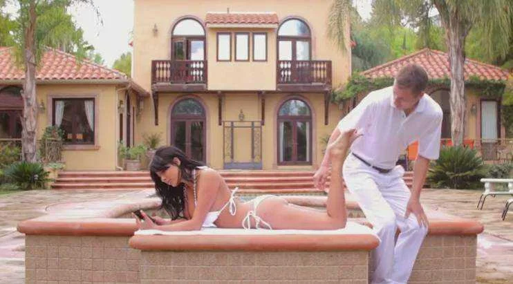 Pool side passion hd