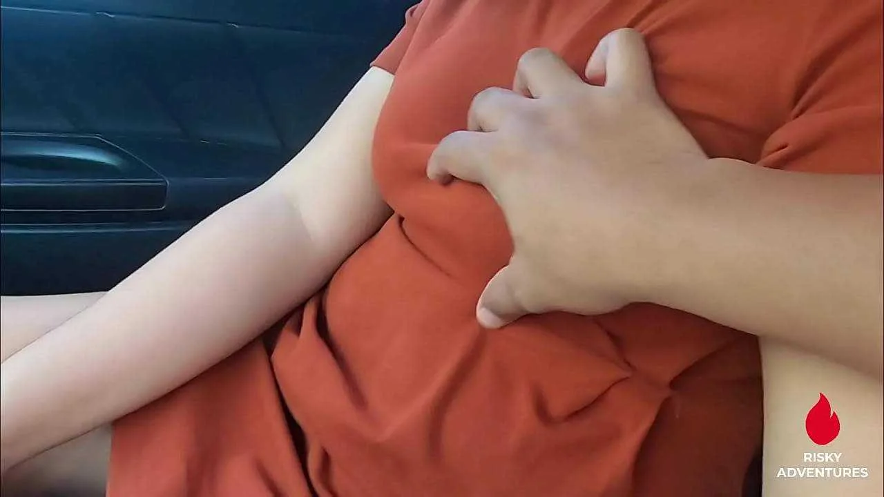 Dinapuan ng Libog Ang Fuck Buddy ko - Pinay Car Sex