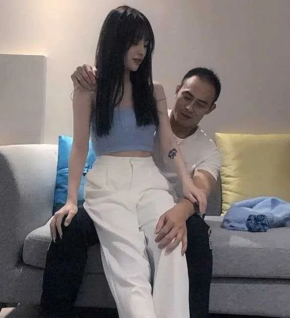 Couple asian (246MB)