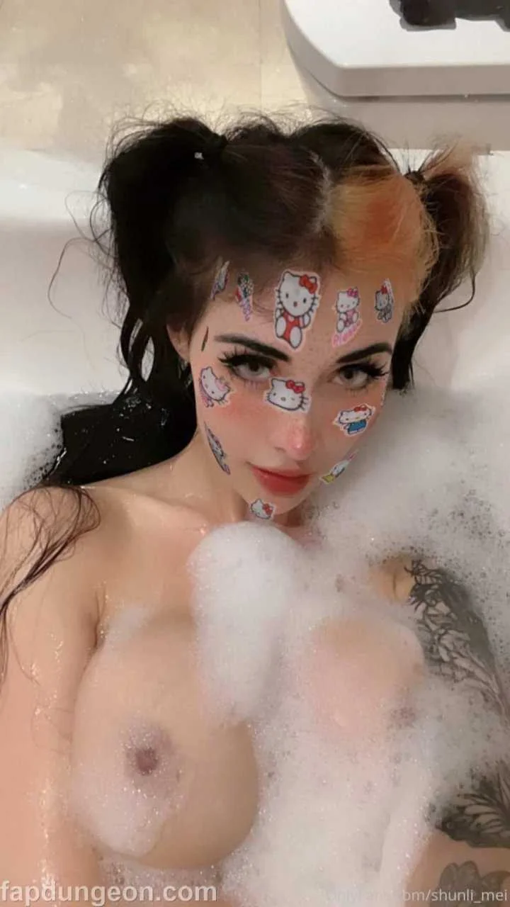 @Nud3Cloud-443-864x1536.webp