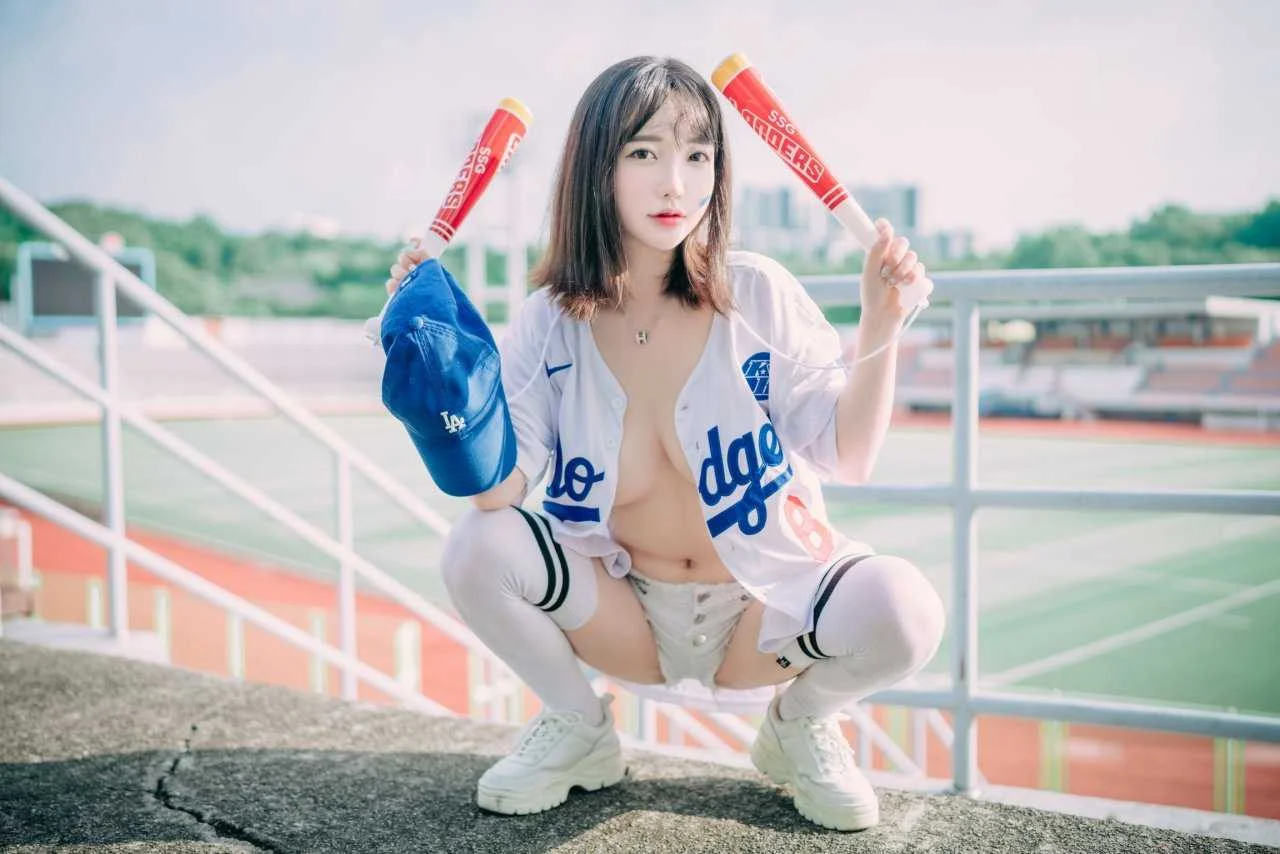 045.webp