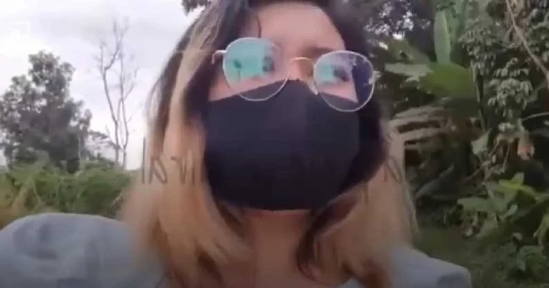 Si Insan sa may farm naisipang bumukaka.jpg