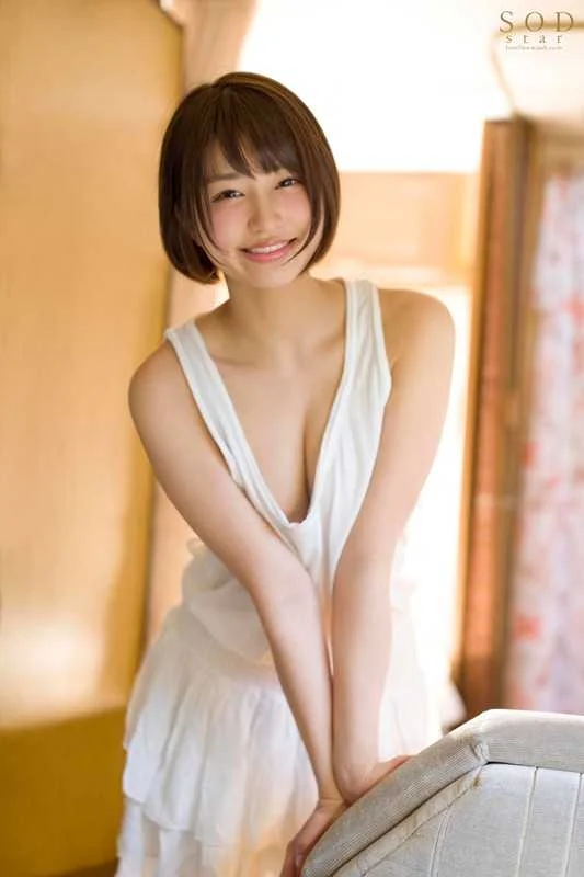 18 Years Old First Time On Screen (Uncensored)