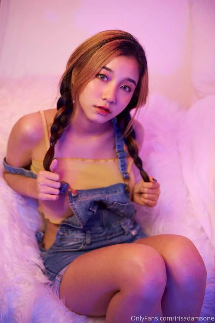 irisadamsone_2127843.webp