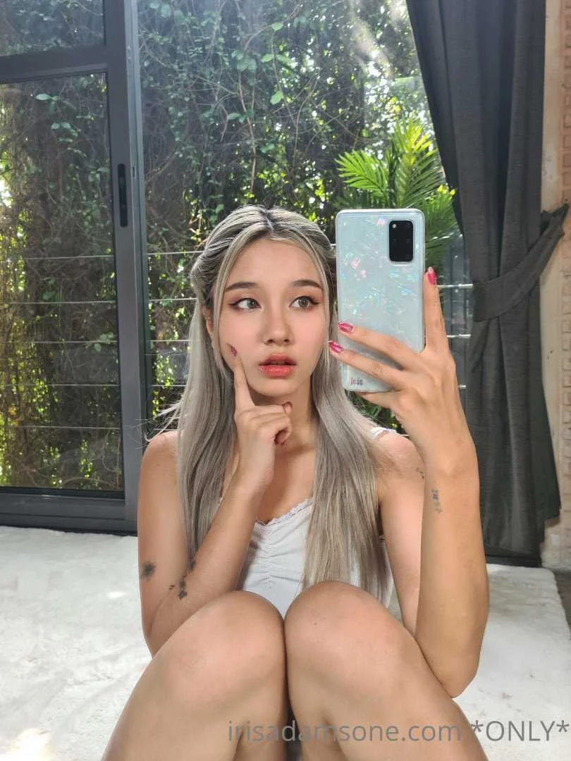 irisadamsone_2128019.webp
