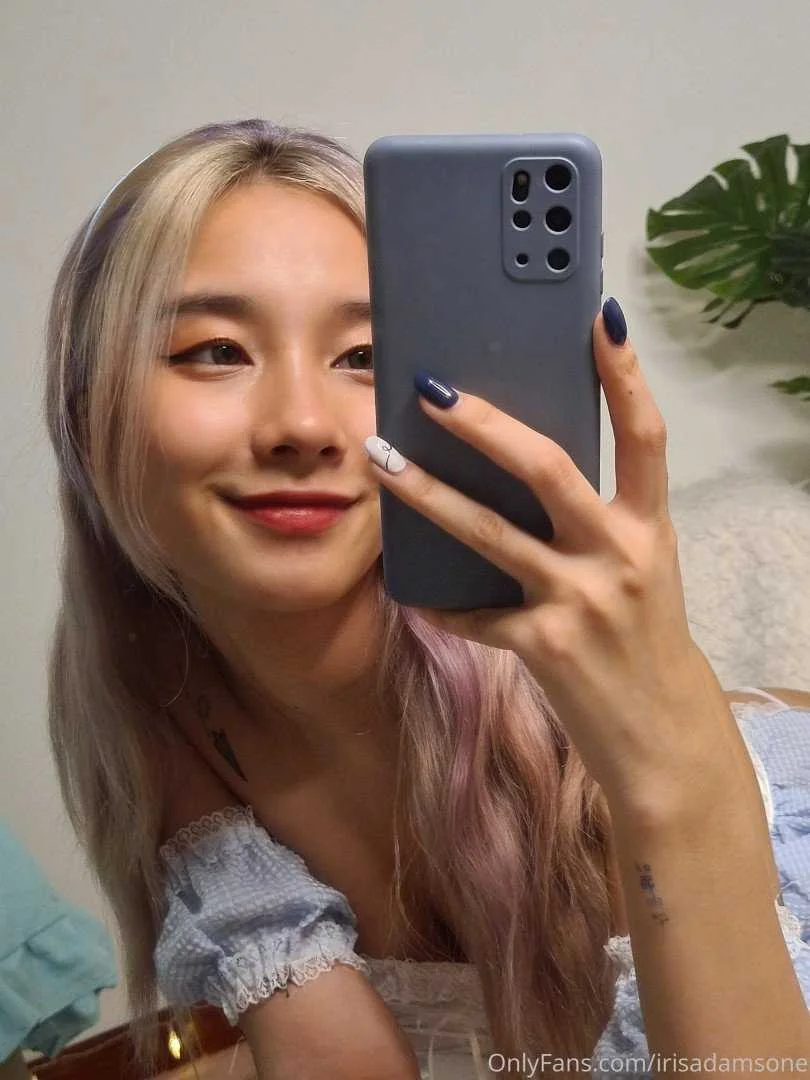 irisadamsone_2128035.webp