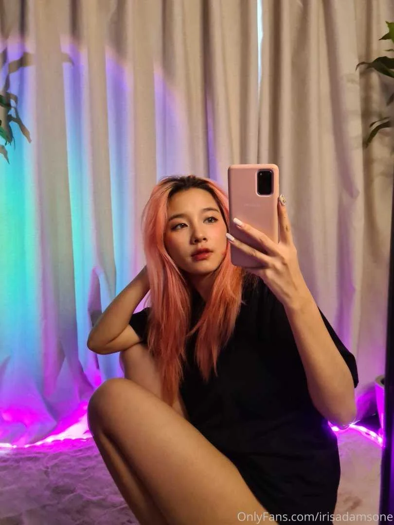 irisadamsone_2128299.webp