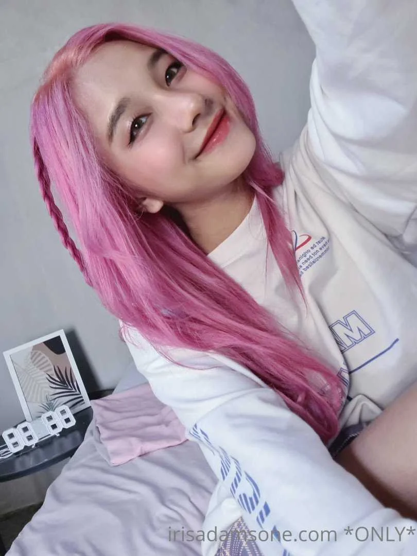 irisadamsone_2128324.webp