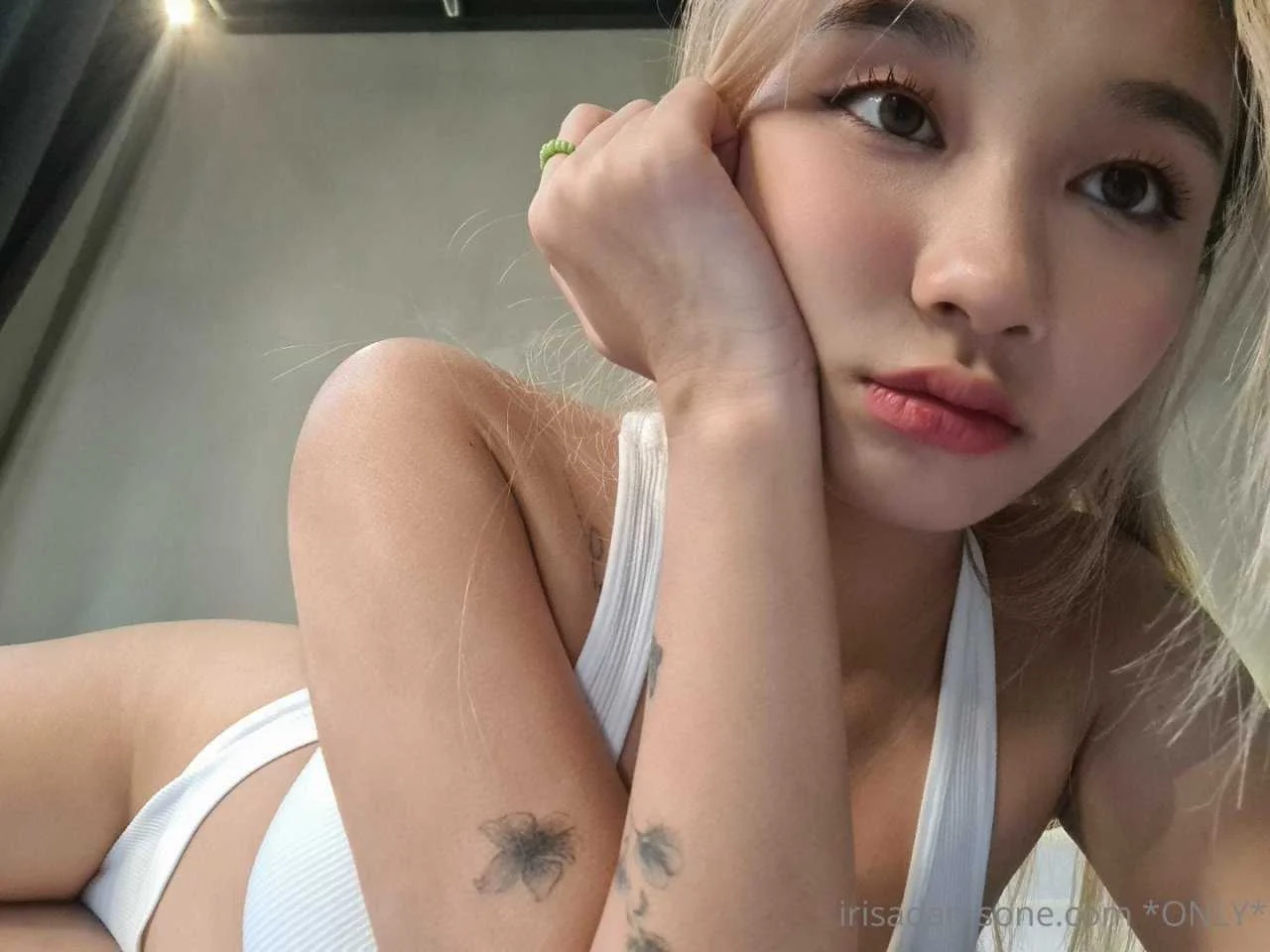 irisadamsone_2128415.webp