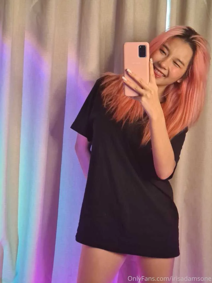 irisadamsone_2128463.webp