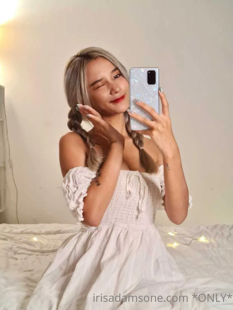 irisadamsone_2128556.webp