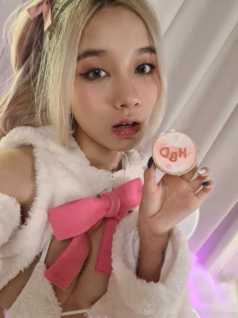 irisadamsone_2128584.webp