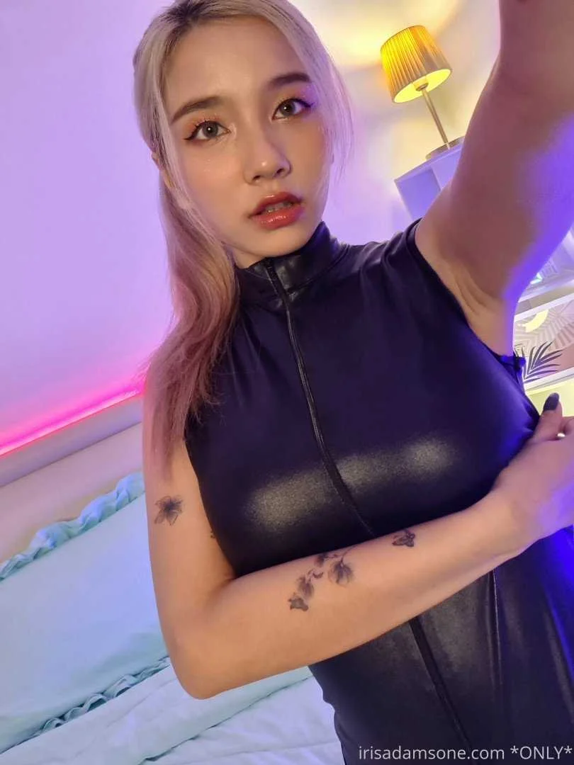 irisadamsone_2128587.webp