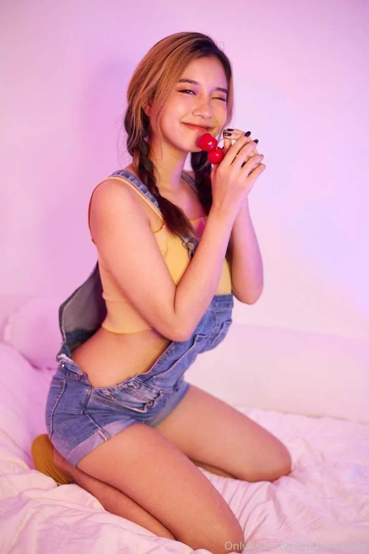 irisadamsone_2128870.webp