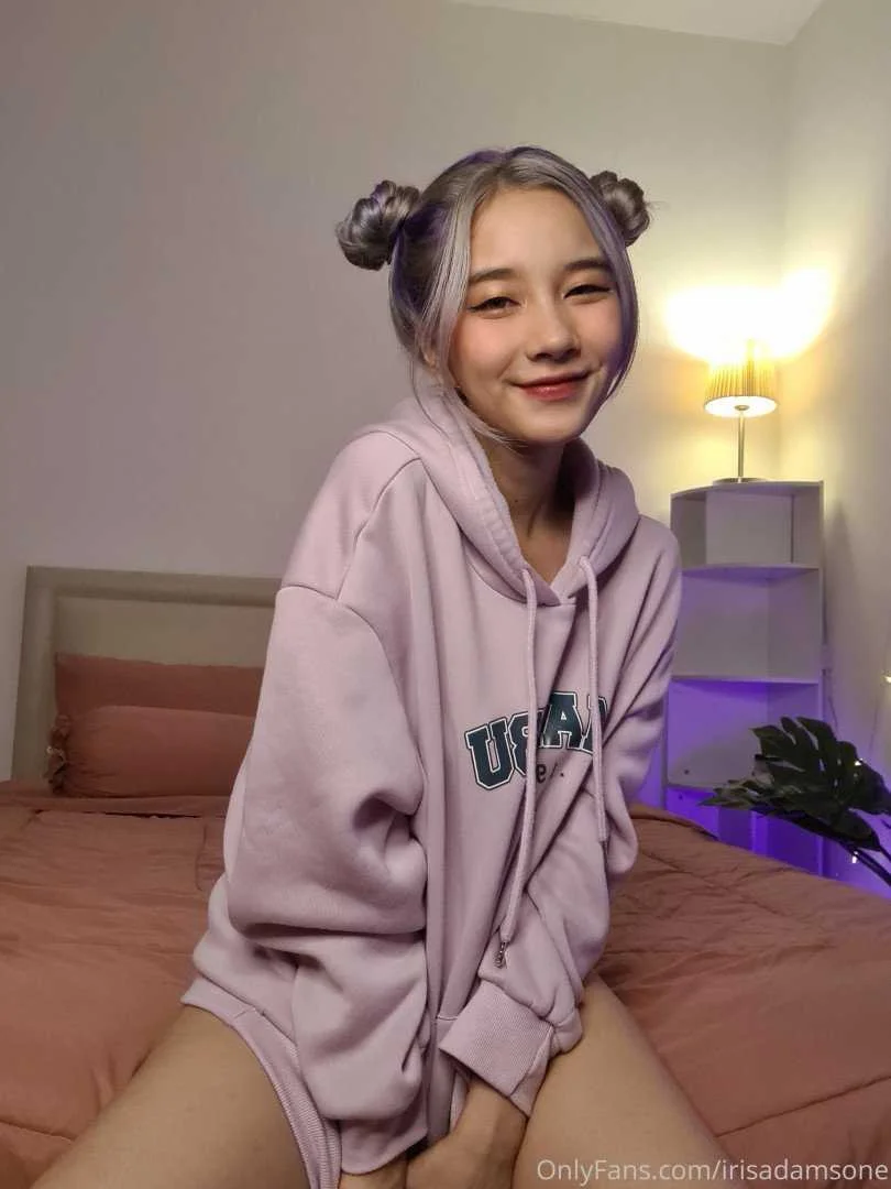 irisadamsone_2128904.webp