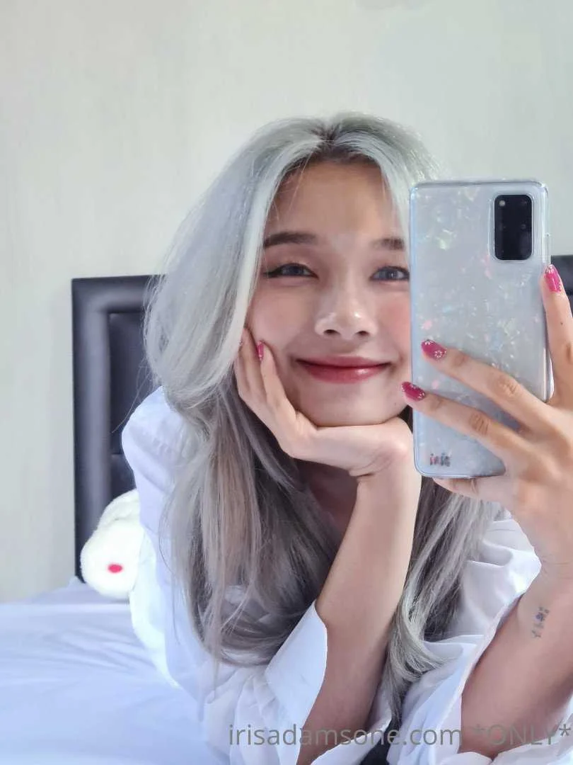 irisadamsone_2128919.webp