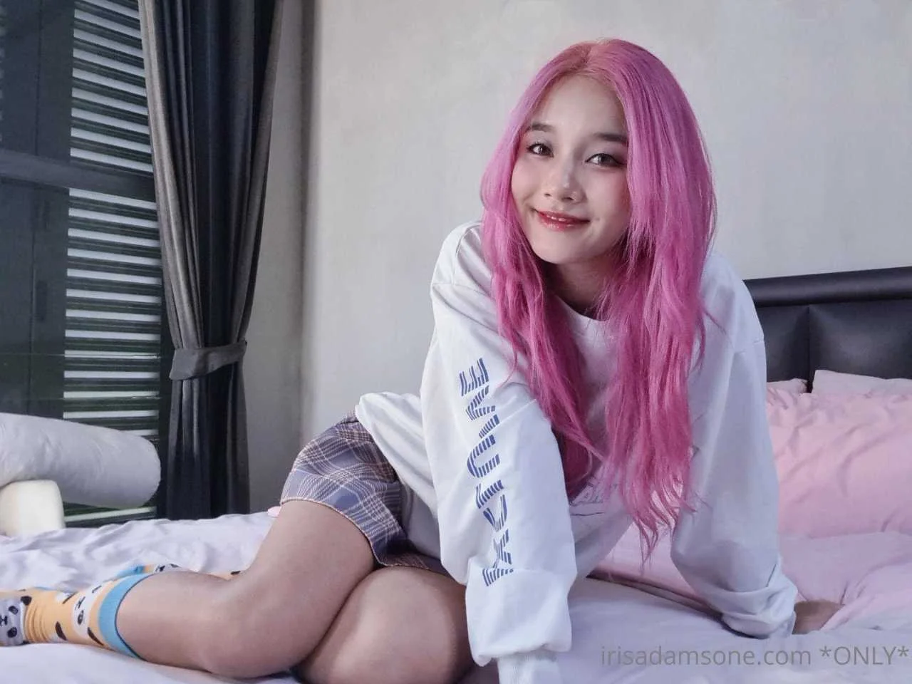 irisadamsone_2128942.webp
