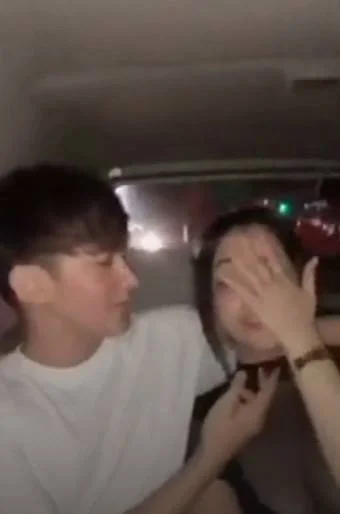 Car x Bathtub x Kama ubusan ng lakas.webp