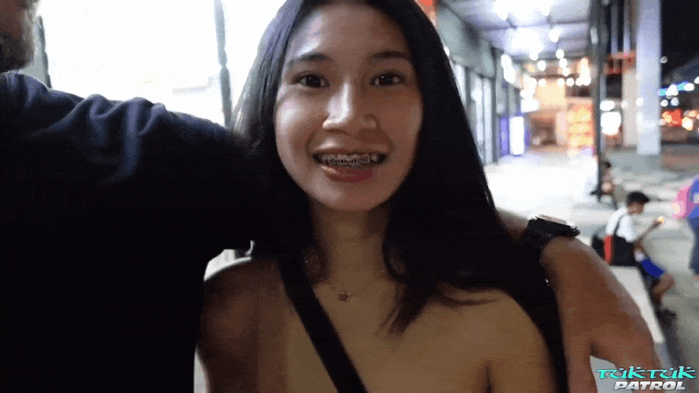 Cute 19 year old Teen nag pakantot sa afam (part 1)