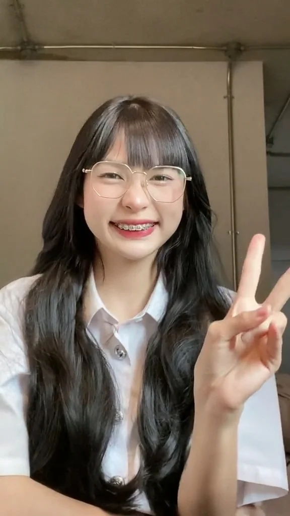 CG34GJOiwVY.webp