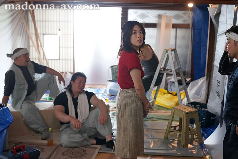 juq00989jp-1.webp