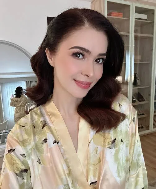 Pinay Celebrity Nudes (Sunshine Cruz)