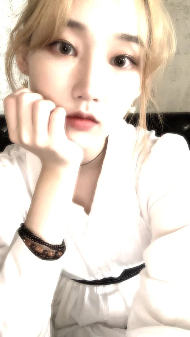 weeekly-update-jiyoon-220207-v0-hp5ubx3c3eg81.webp