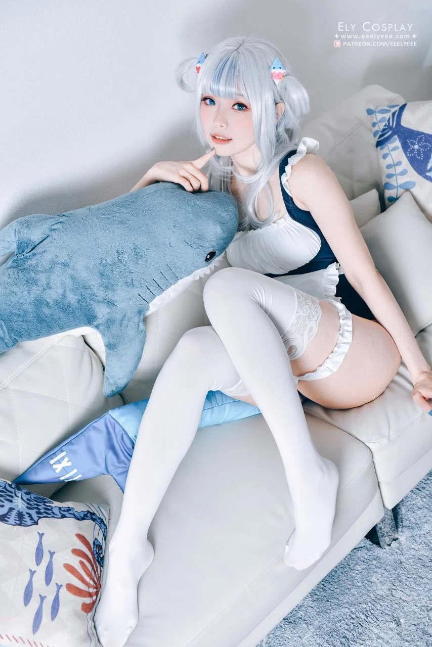 02_Ely_Gura_Swimsuit_2.webp
