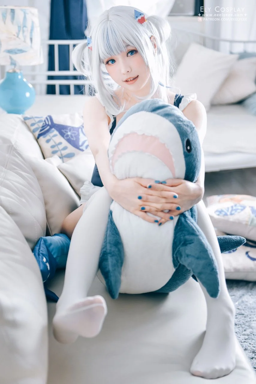 07_Ely_Gura_Swimsuit_7.webp