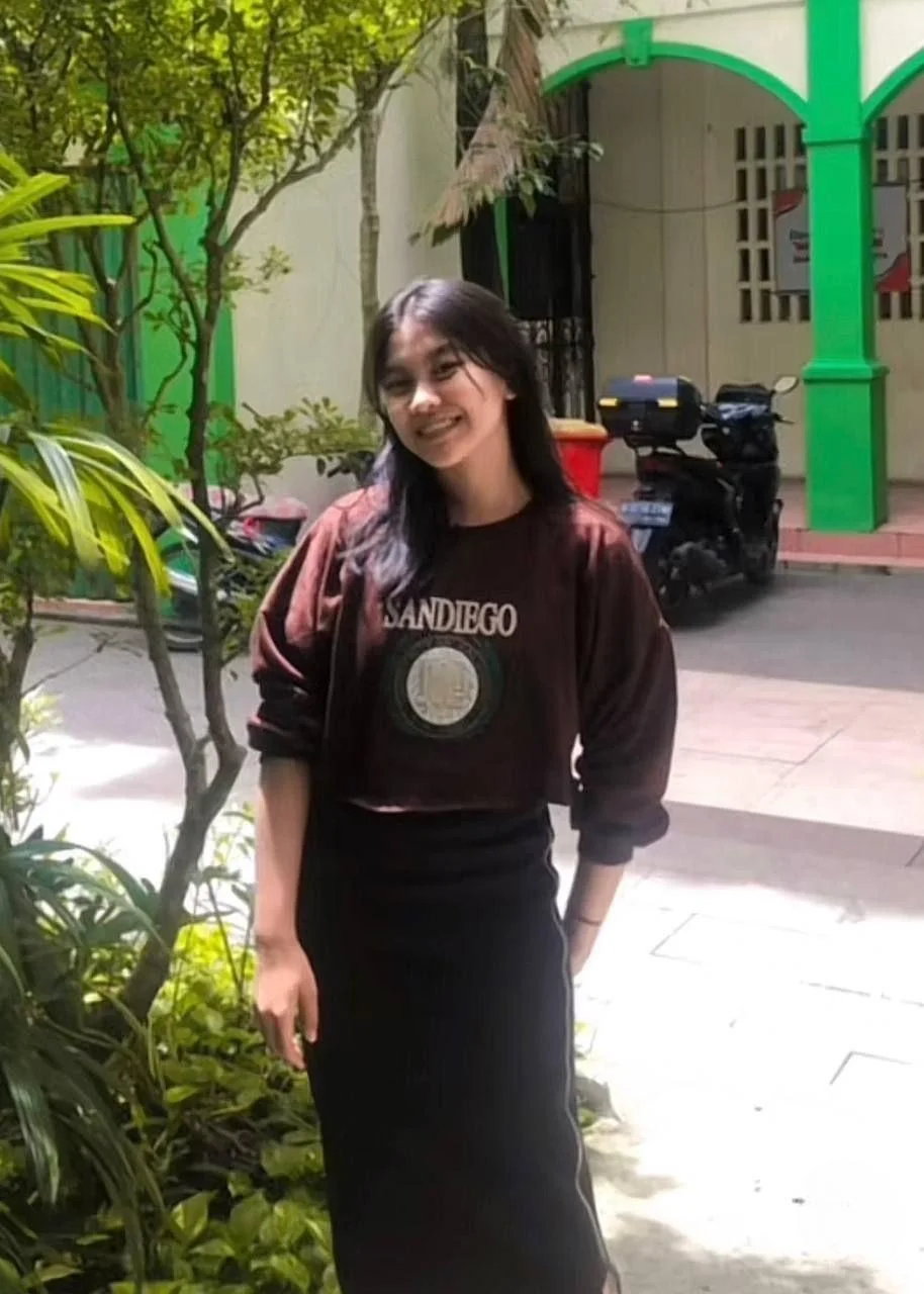 Charie.webp