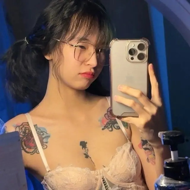 Tattoo Girl Rekta