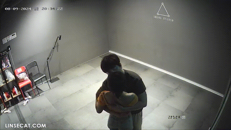 209db27072_kJcEAVgr_4bea75e7b3d0800f58ae3a3c96a6c5d0d2f38bc6.gif