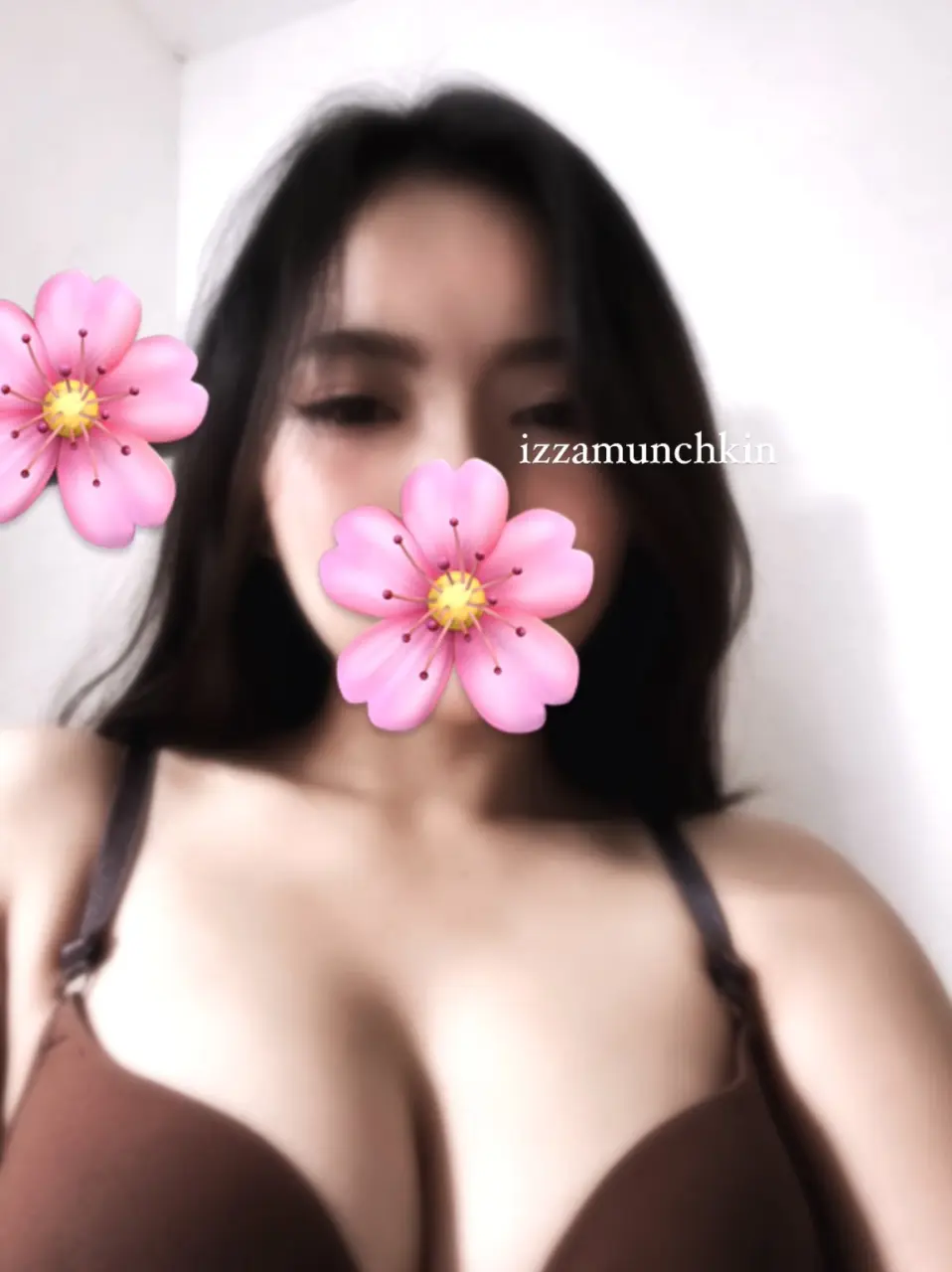 GjP4JsMaoAACZU9.webp