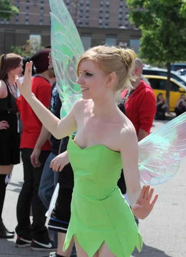 cosplay-nip-slip-13.webp