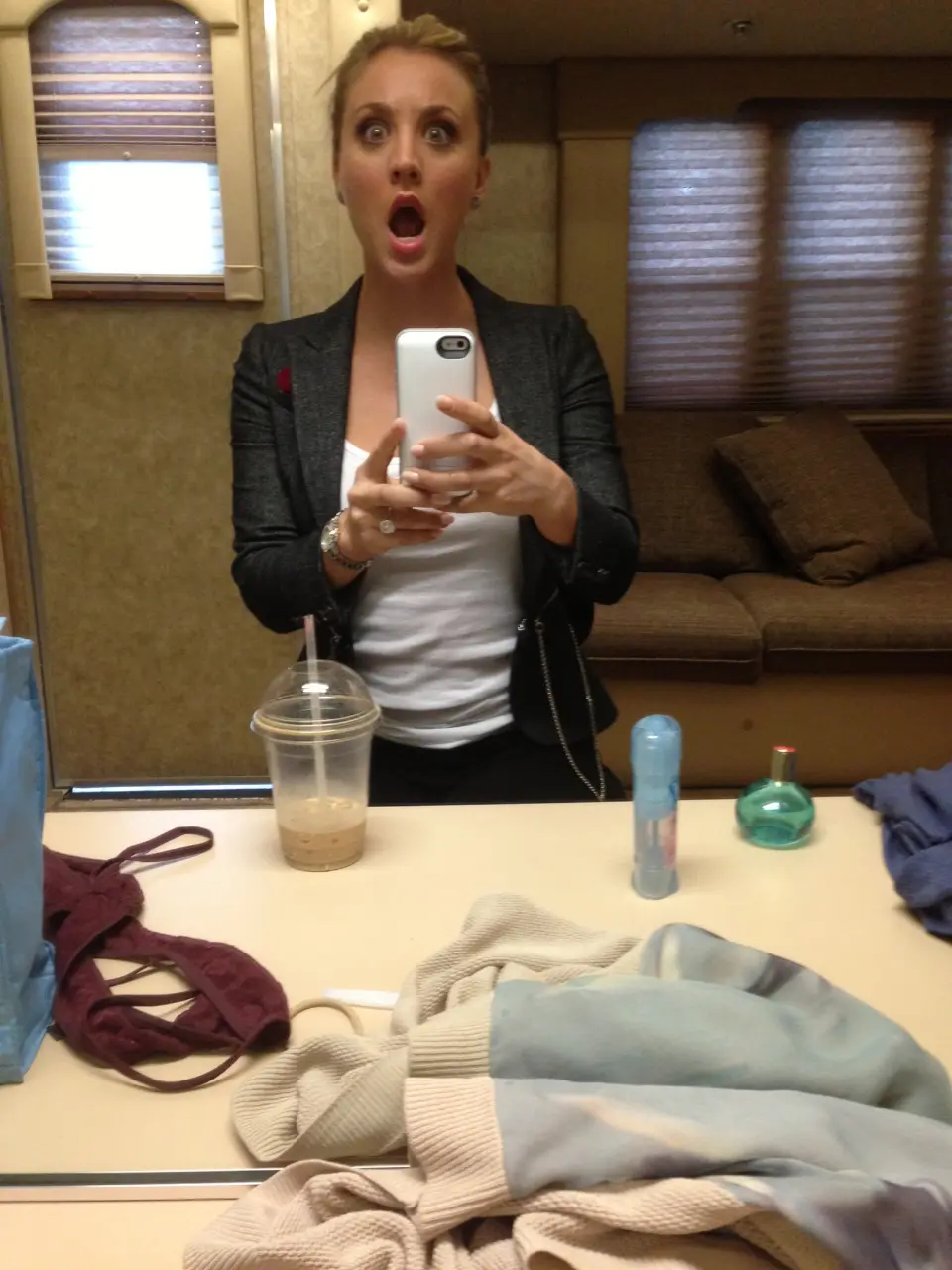 Kaley Cuoco (6).webp