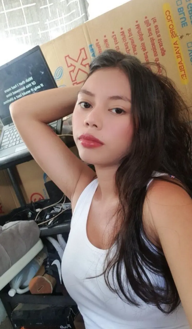 Cl1UEXM0.webp