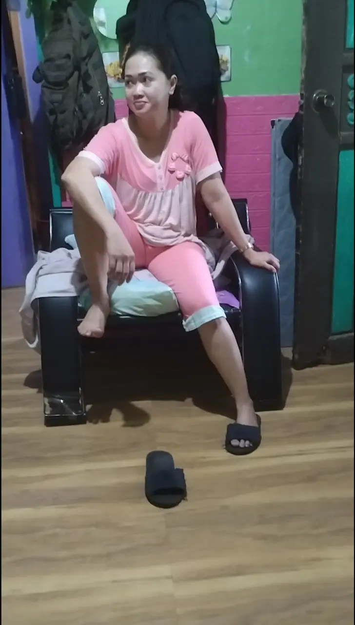 Good morning daw sabi ni kumare at ng matambok niyang kiffy