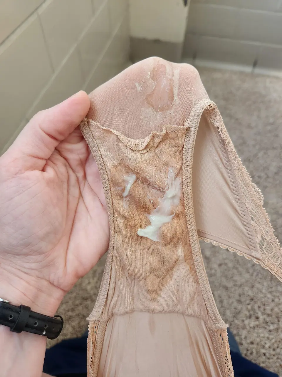 2025-04-18_DirtyGussets_1k27nkd_eagle_eyes_will_find_my_secret_wet_spot_swipe_to_0004.webp
