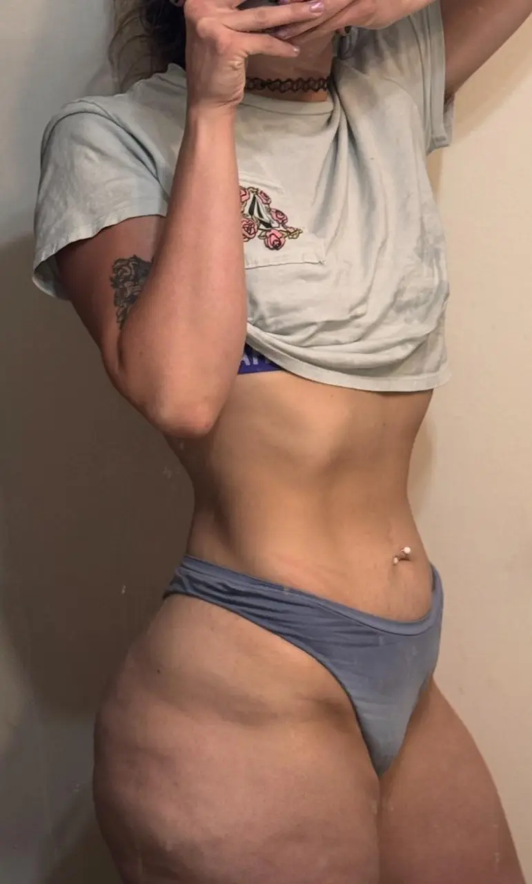 2025-04-17_DirtyGussets_1k1flke_2_hrs_at_the_gym_during_ovulation_02.webp
