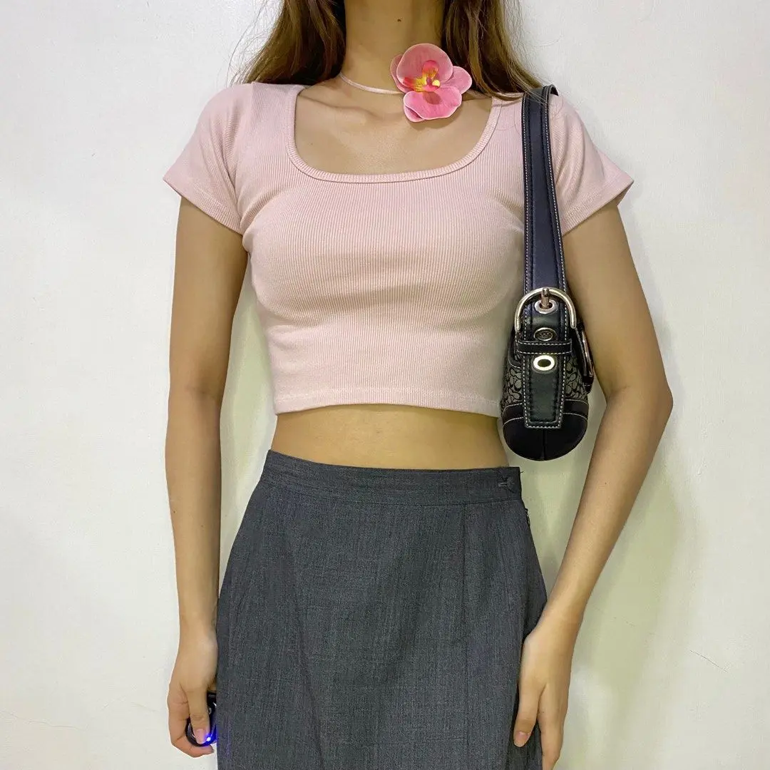 pink_square_neck_top__1711562717_4b2c3c59_progressive.webp