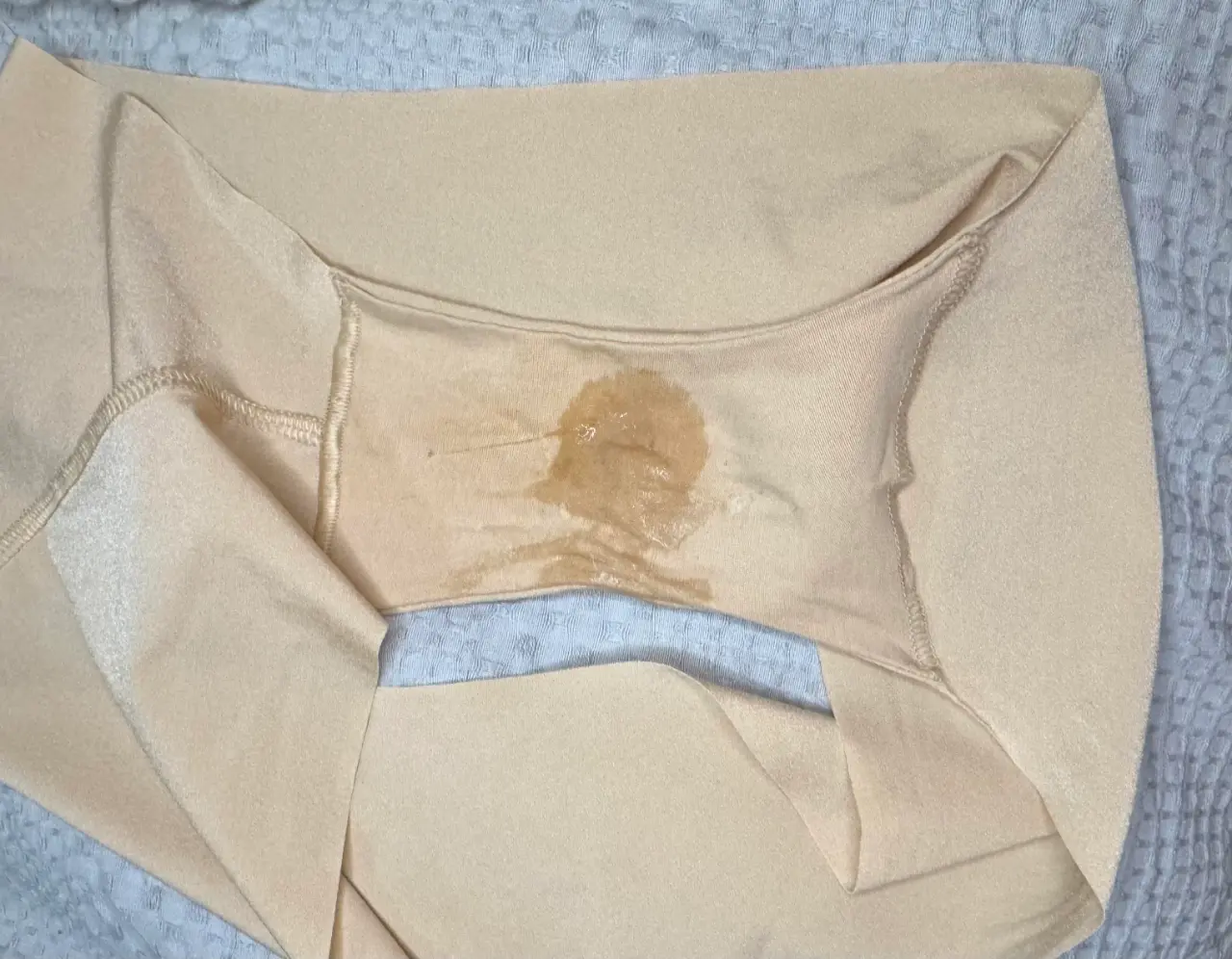 2025-03-19_pantystuffin_1jeuvlh_wet_wednesday_and_some_panty_stuffing_cum_smell_002.webp