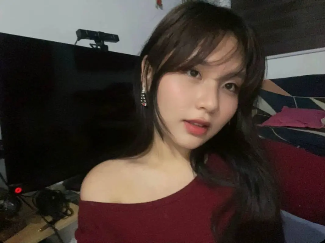 (NON-NUDE) I would smash her any day - REKTA