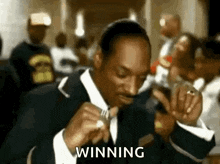 snoop-dogg-dancing.gif