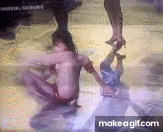 Zke7GD.gif