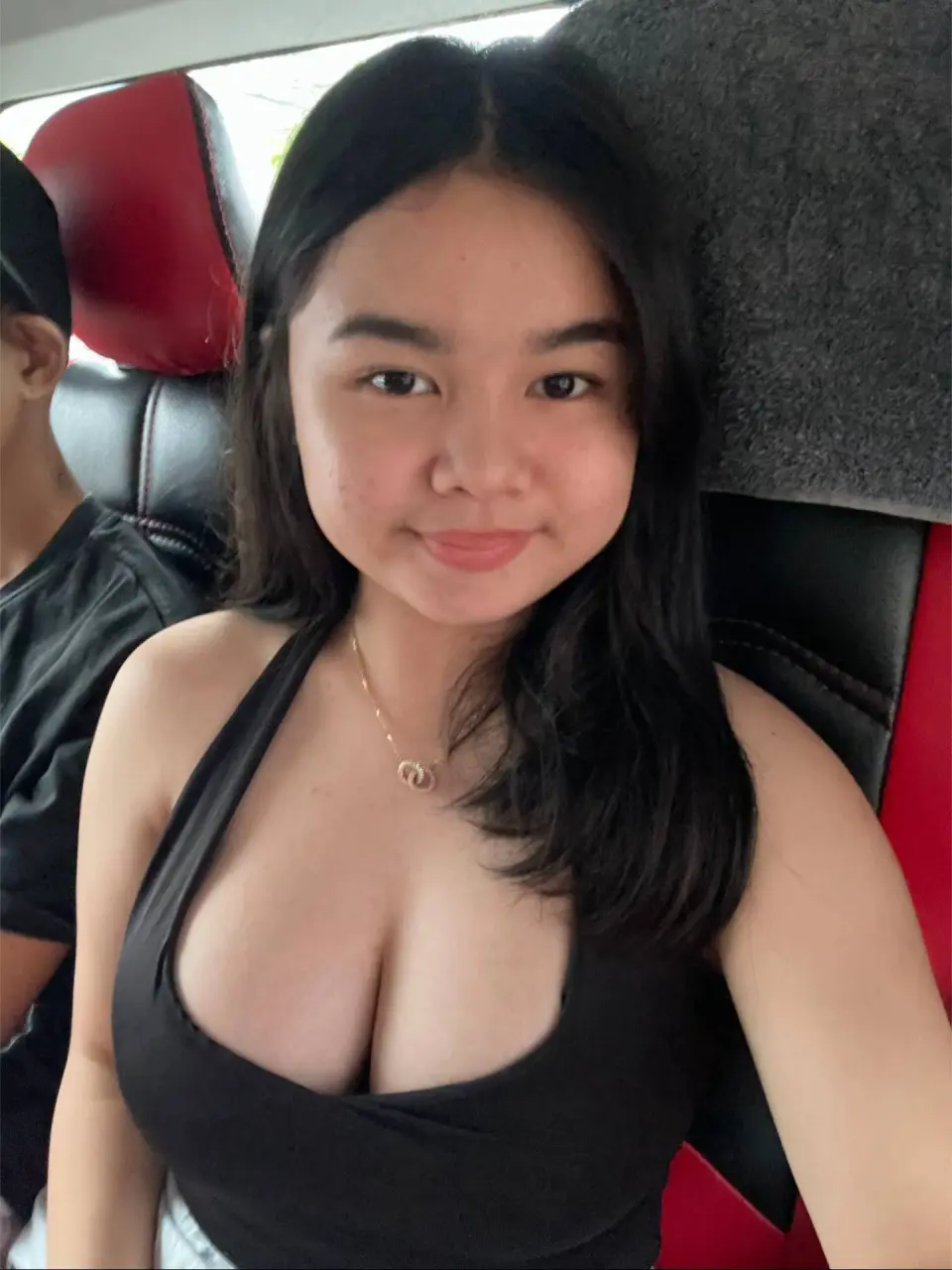 snaptik_7500626165120486664_3.webp