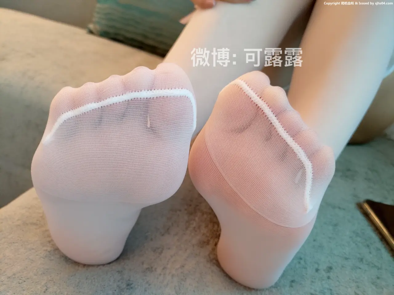 R-18 (17).webp